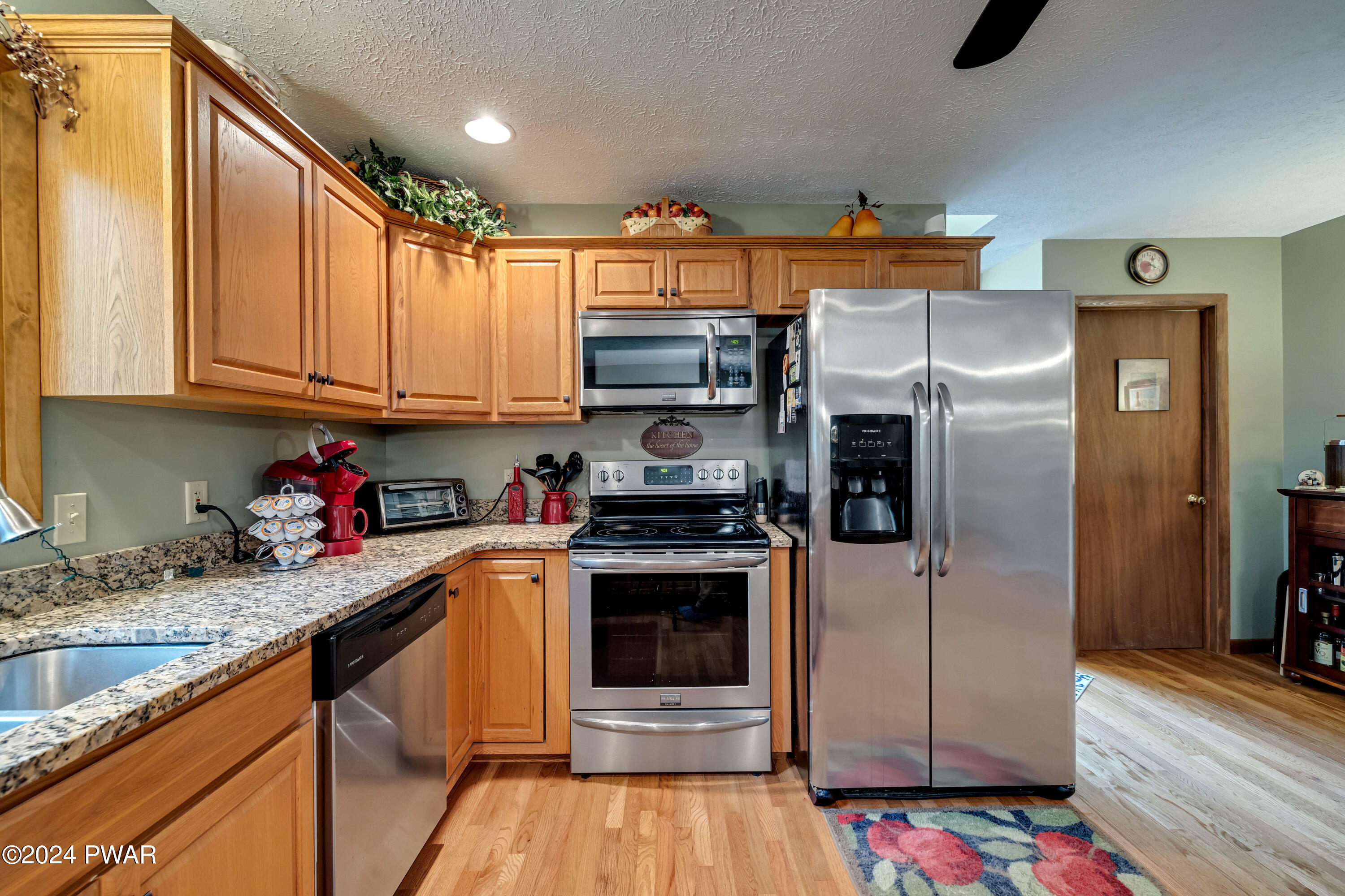 103 Logger Road Canadensis, PA 18325 - Photo 11 of 62 Kitchen