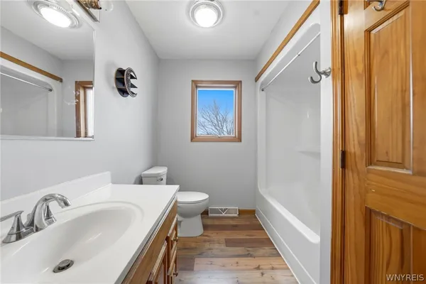 $549,900 | 742 Centerline Road, Sheldon, NY 14145