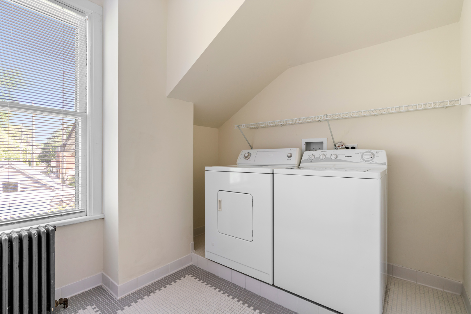 1235.5 Ridge Avenue Evanston, IL 60202 - Photo 19 of 29