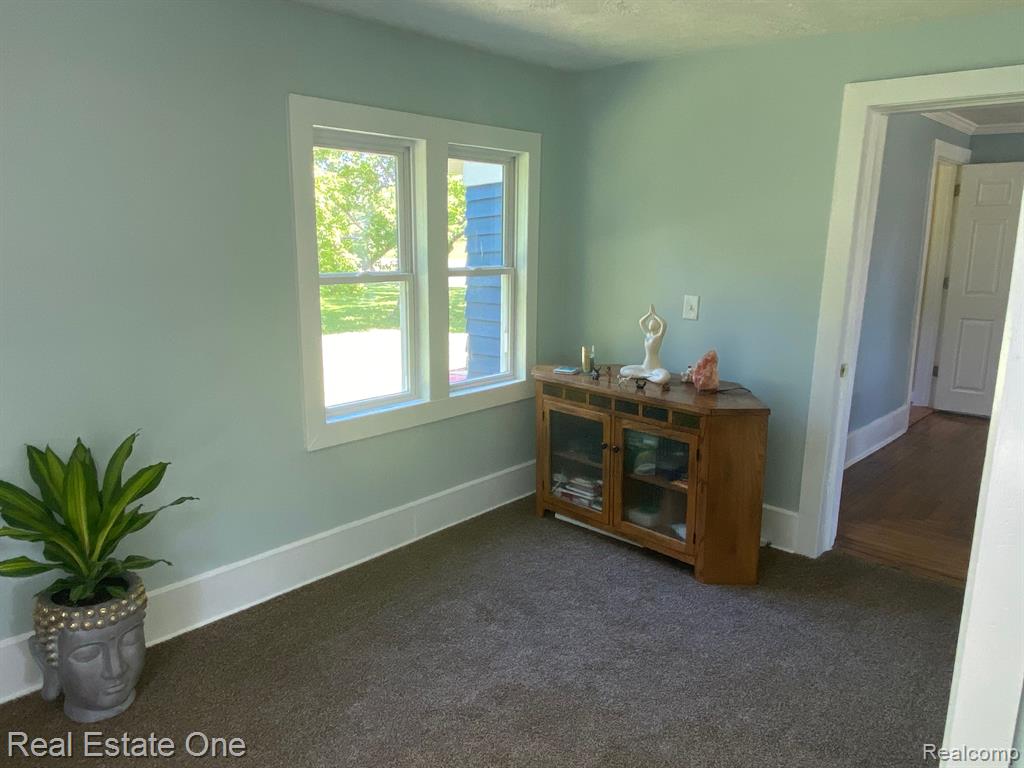 1561 North Hickory Ridge Road Highland, MI 48357 - Photo 16 of 39