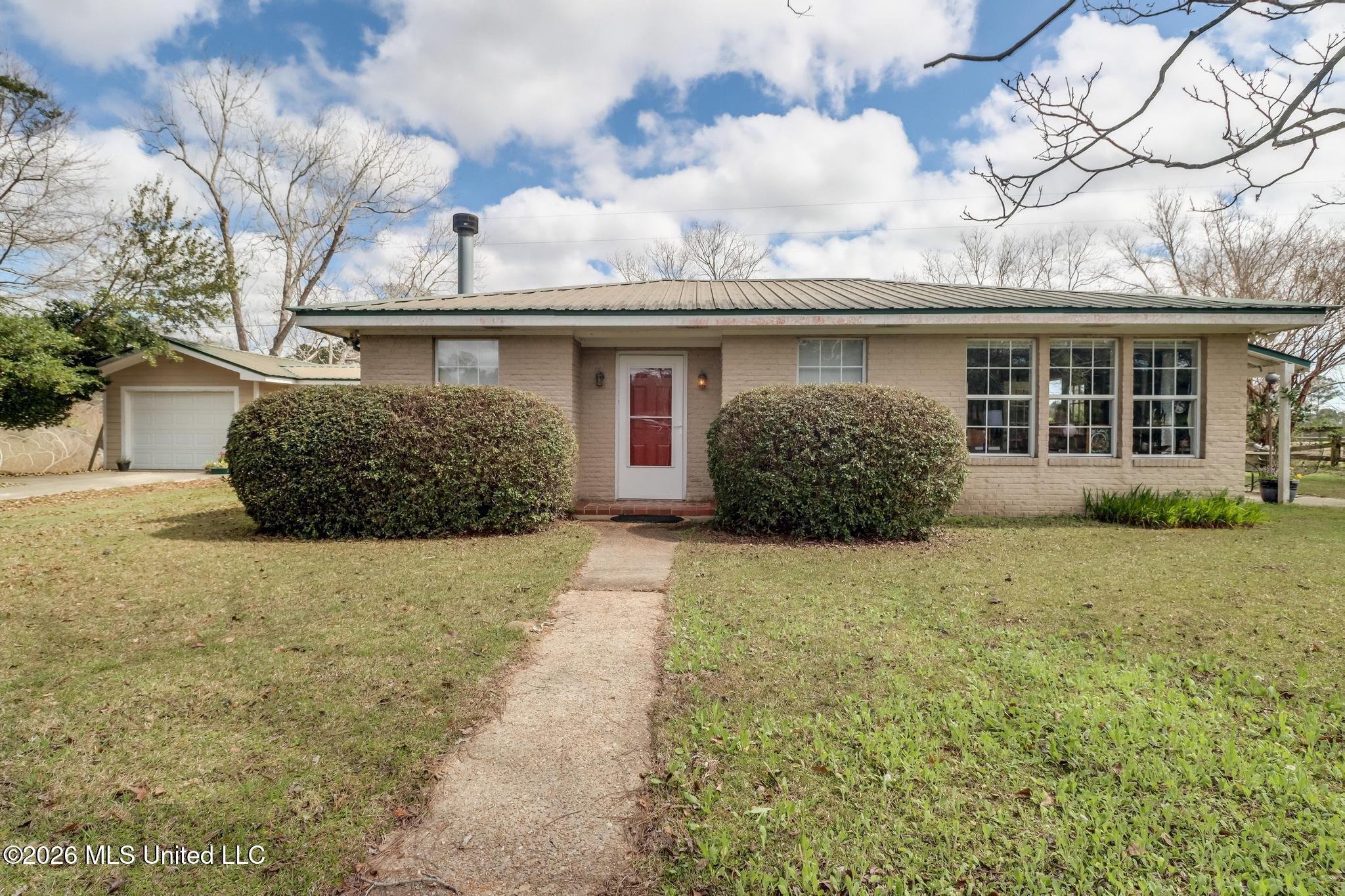 23676 East Dubuisson Road Pass Christian, MS 39571 - Photo 34 of 65 rentalhouse front