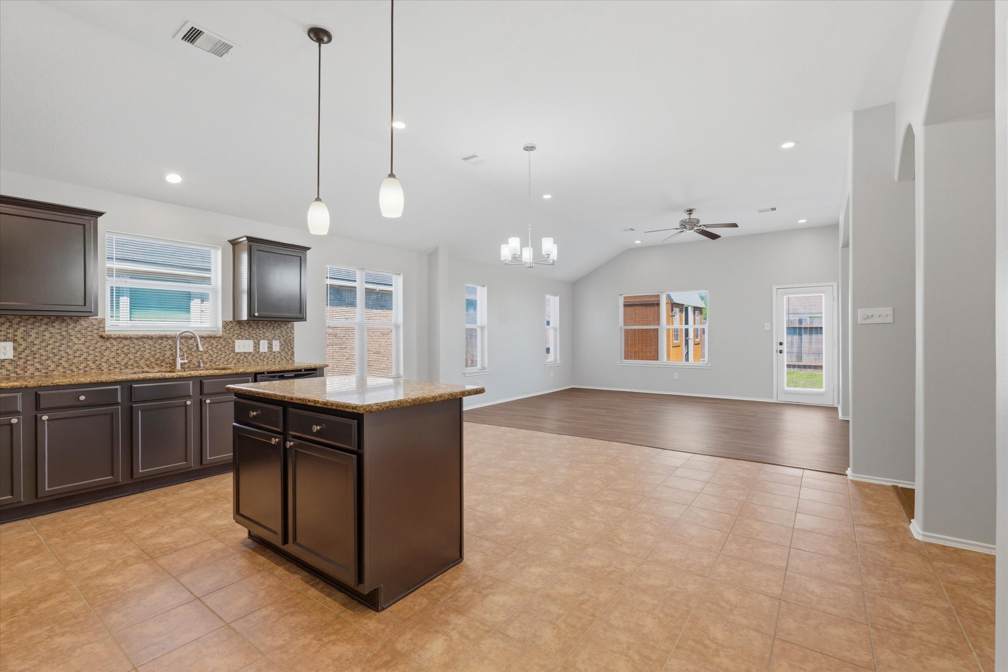 4506 Prince Street Baytown, TX 77521 - Photo 6 of 26 Kitchen