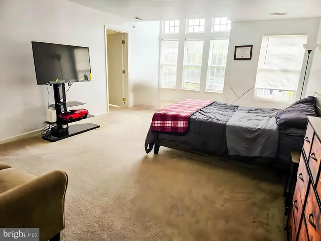 $315,000 | 7 Fox Court, Riverside, NJ 08075