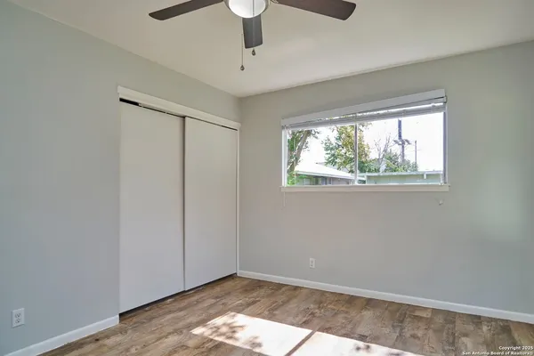 $995 | 118 San Angelo, San Antonio, TX 78212