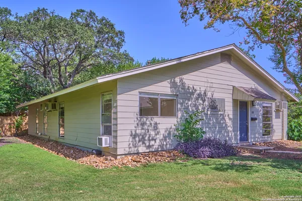 $995 | 118 San Angelo, San Antonio, TX 78212
