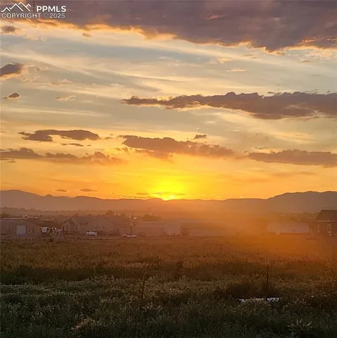 $100,000 | 83 Top Rail Trail, Penrose, CO 81240