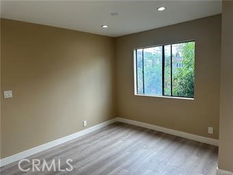 219 East Maple Street, Unit 9 Glendale, CA 91205 - Photo 5 of 13 an empty room with a window