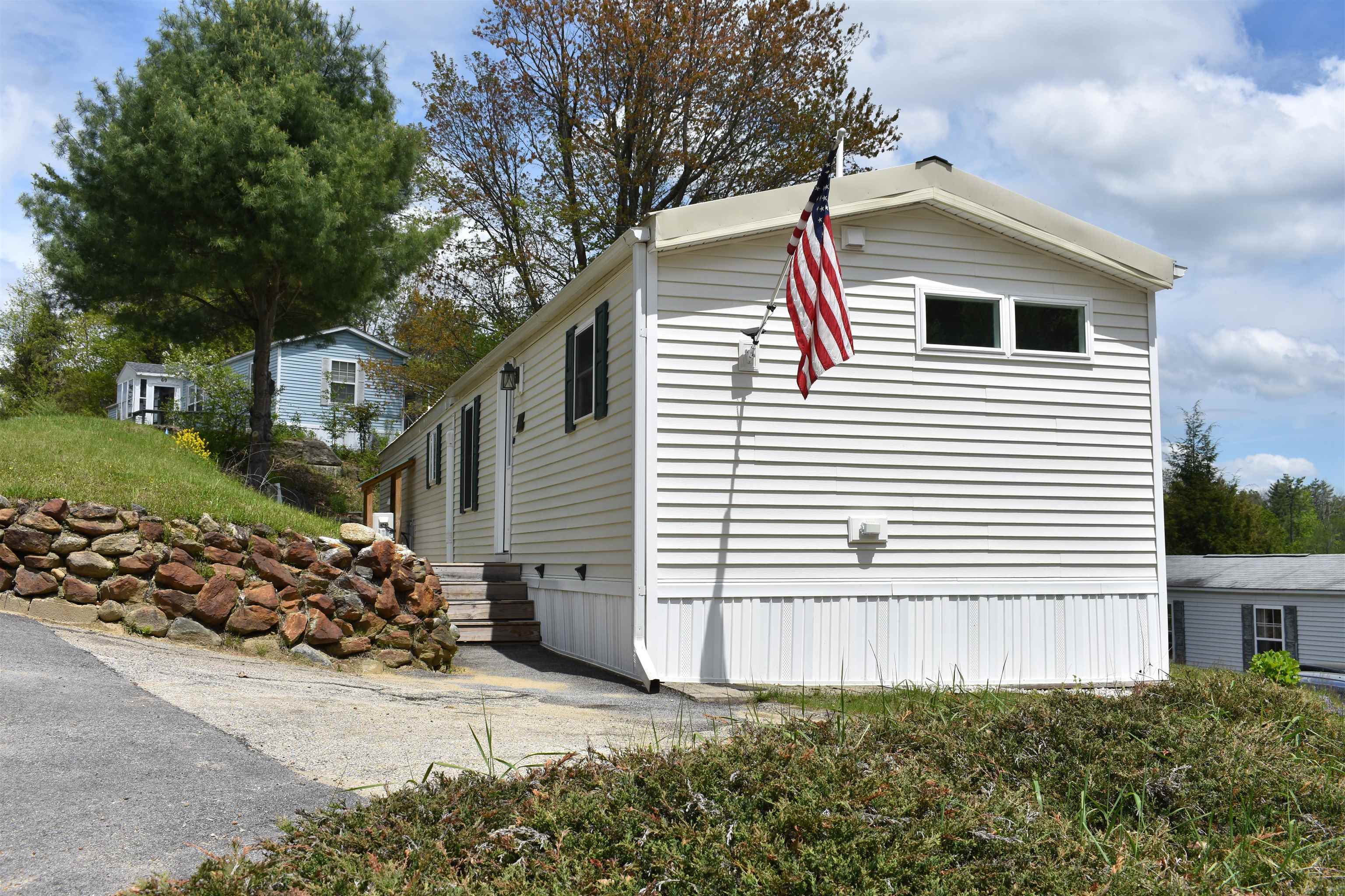 75 Summit Drive Jaffrey, NH 03452 - Photo 2 of 35