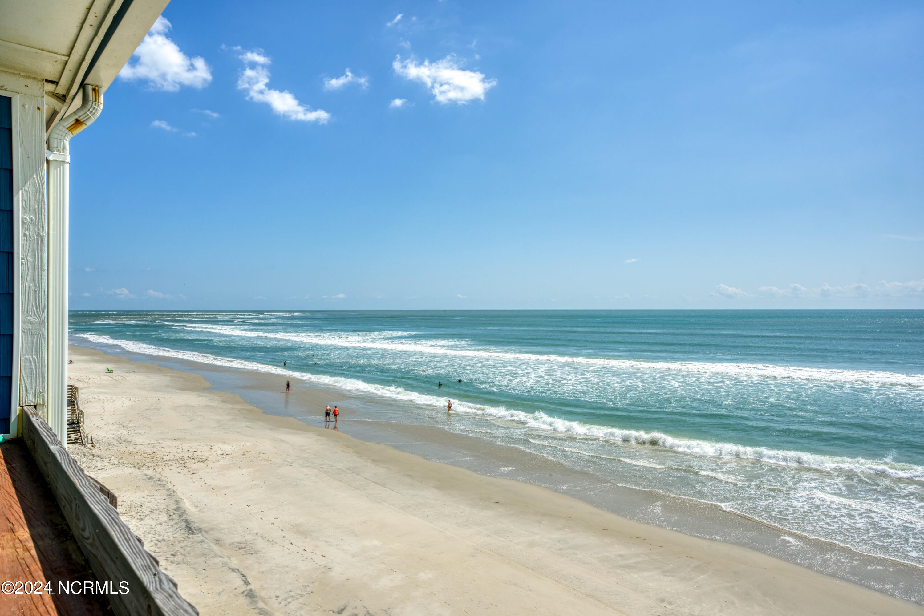 2196 New River Inlet Road, Unit 366 North Topsail Beach, NC 28460 - Photo 4 of 23 366 Topsail Reef - Interiors - Edited_17