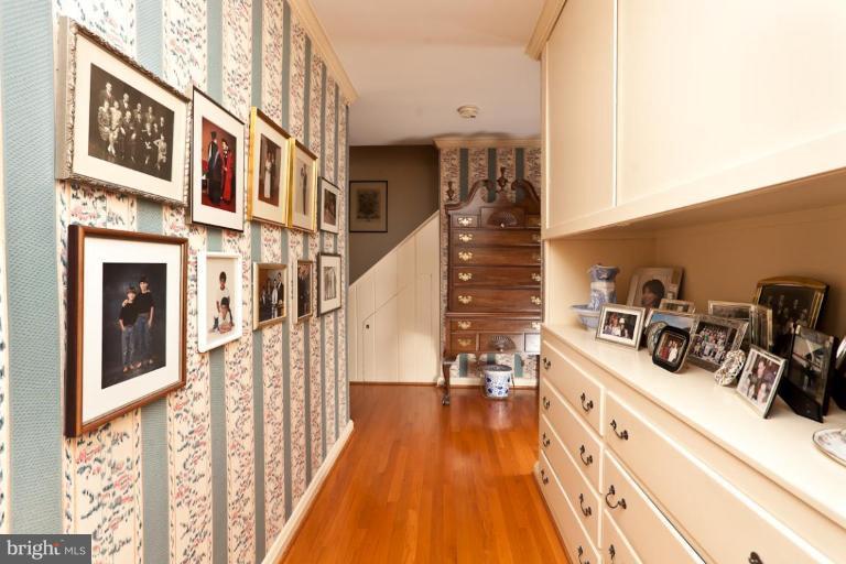 7903 Long Meadow Road Pikesville, MD 21208 - Photo 13 of 15 Hallway