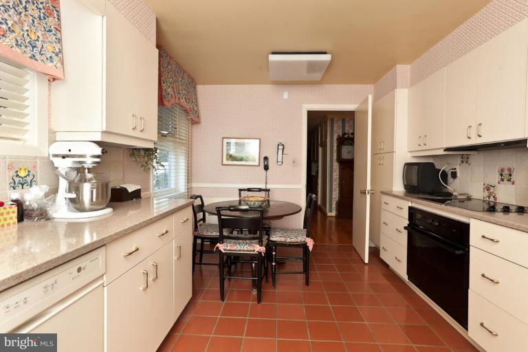 7903 Long Meadow Road Pikesville, MD 21208 - Photo 10 of 15 Kitchen #2