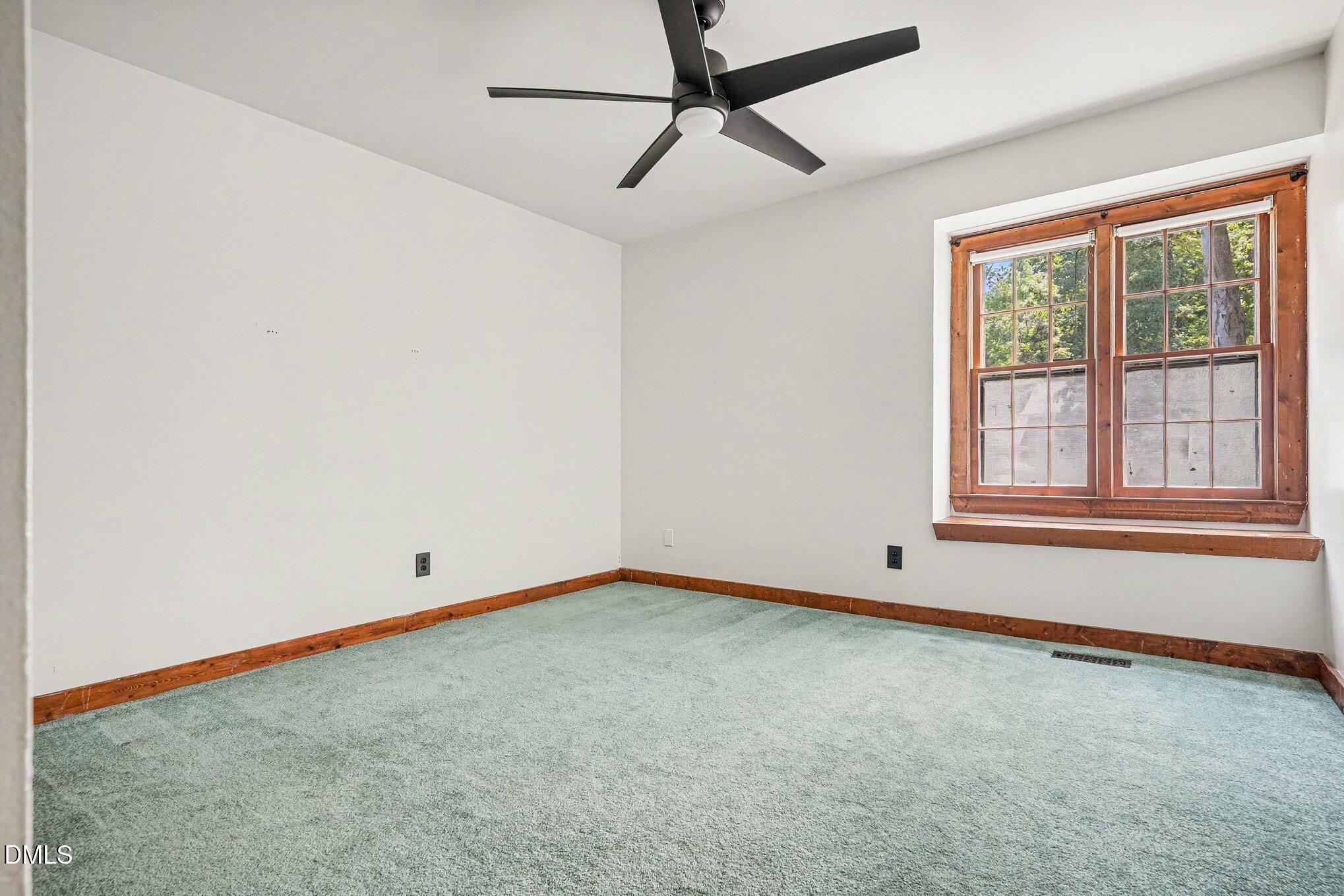 405 Lynchester Court Raleigh, NC 27615 - Photo 14 of 28 016_file_4983