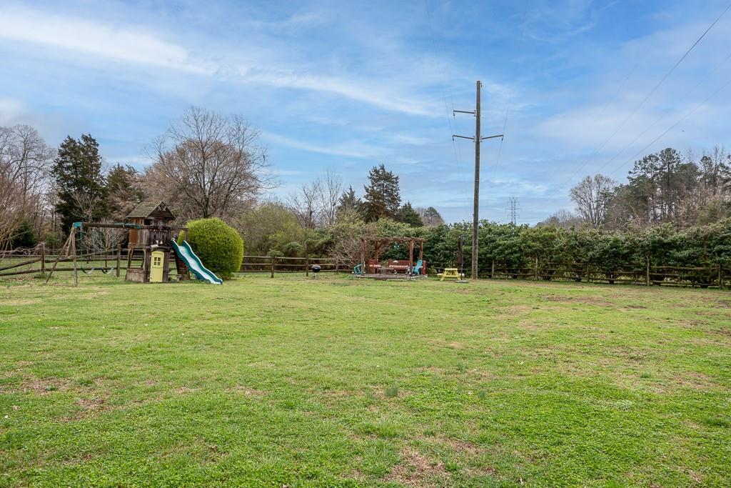 8115 Pleasant Grove Road Charlotte, NC 28216 - Photo 25 of 25 Gallery Image 25