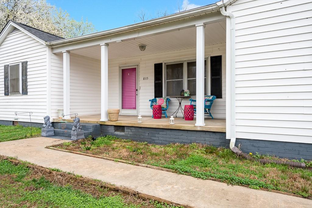 8115 Pleasant Grove Road Charlotte, NC 28216 - Photo 4 of 25 Gallery Image 4