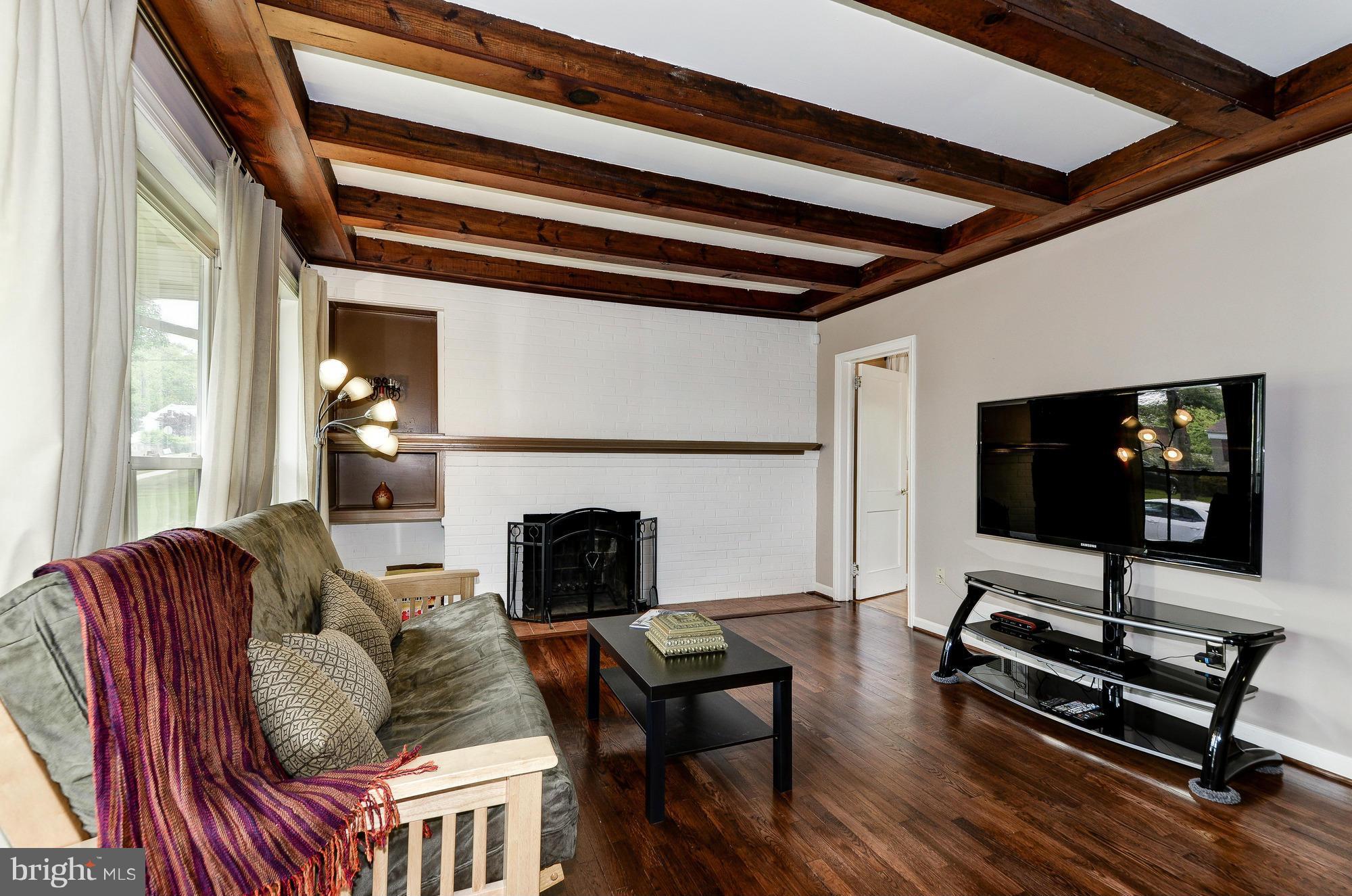 2605 Finch Street Silver Spring, MD 20902 - Photo 4 of 24 Living Room