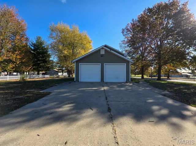 $150,000 | 213 West Alton Street, Bunker Hill, IL 62014