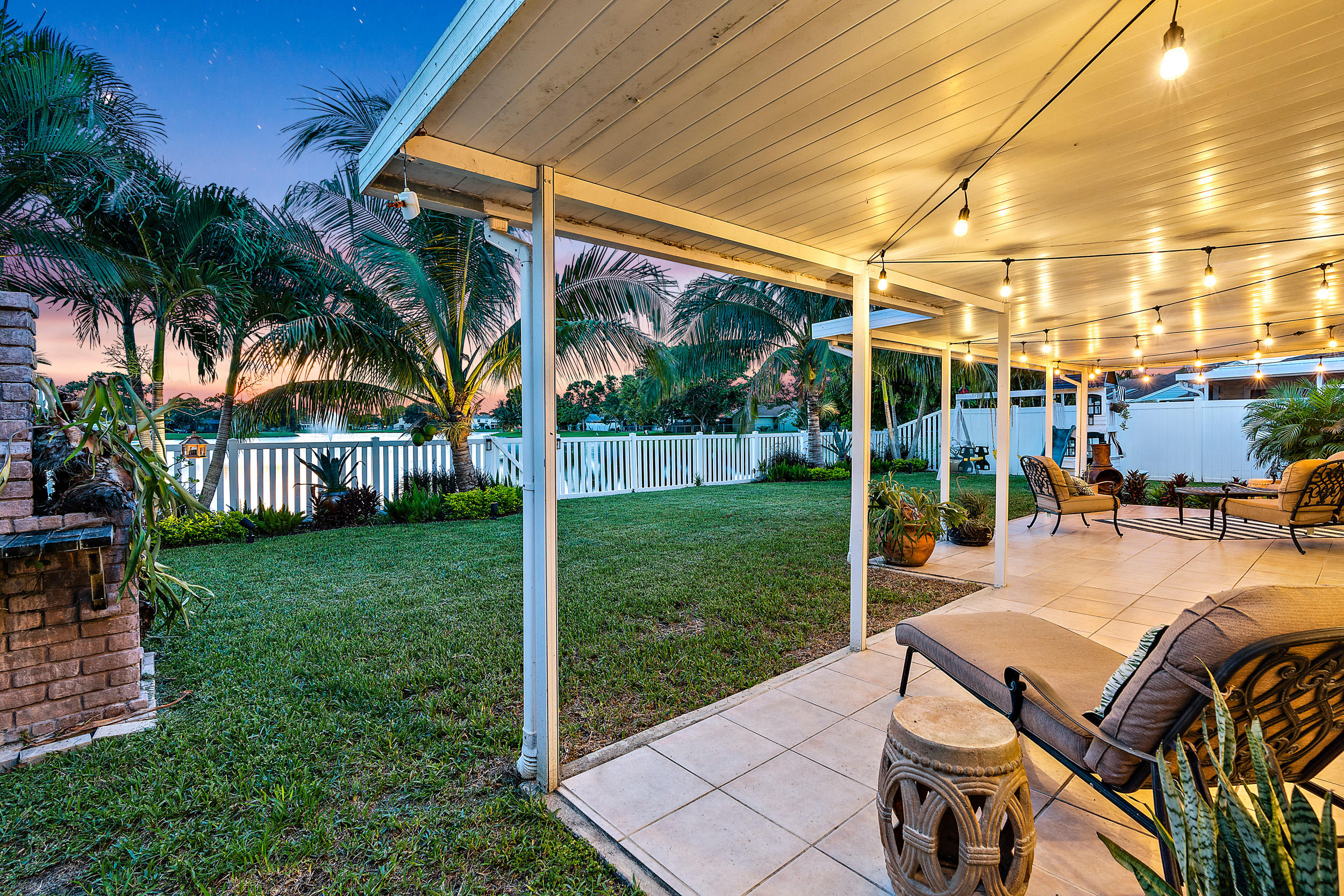 124 Timberline Drive Jupiter, FL 33458 - Photo 24 of 27 124 Timberline Dr Twilights-7
