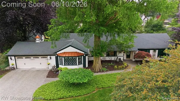 $499,900 | 27221 Apple Tree Lane, Franklin, MI 48025