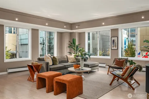 $525,000 | 98 Union Street, Unit 309, Seattle, WA 98101