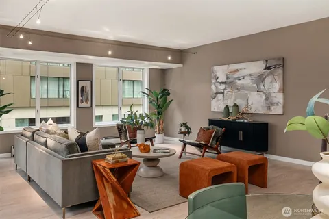 $525,000 | 98 Union Street, Unit 309, Seattle, WA 98101