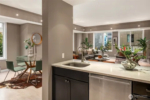 $525,000 | 98 Union Street, Unit 309, Seattle, WA 98101