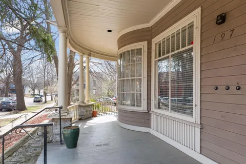 $995,000 | 197 North Kent Street, St. Paul, MN 55102