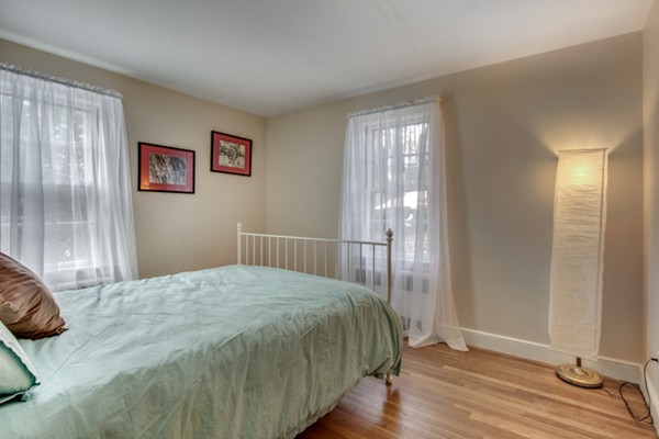 26 Seward Road Stoneham, MA 02180 - Photo 9 of 26 Gallery Image 9
