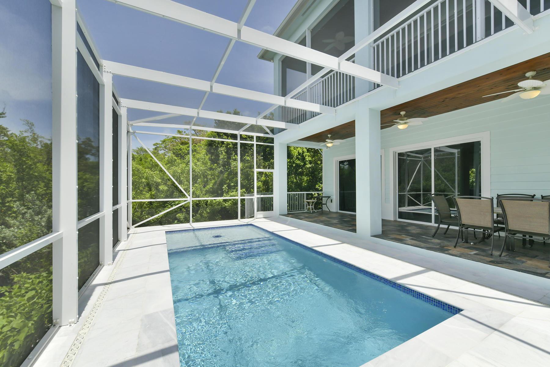 2 Flamingo Hammock Road Islamorada, FL 33036 - Photo 17 of 20 Screened pool