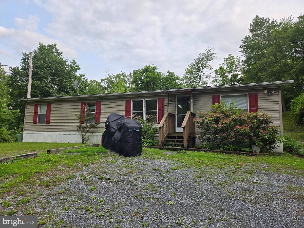 76 Powerline Road Boyertown, PA 19512 - Photo 1 of 24 Exterior Front
