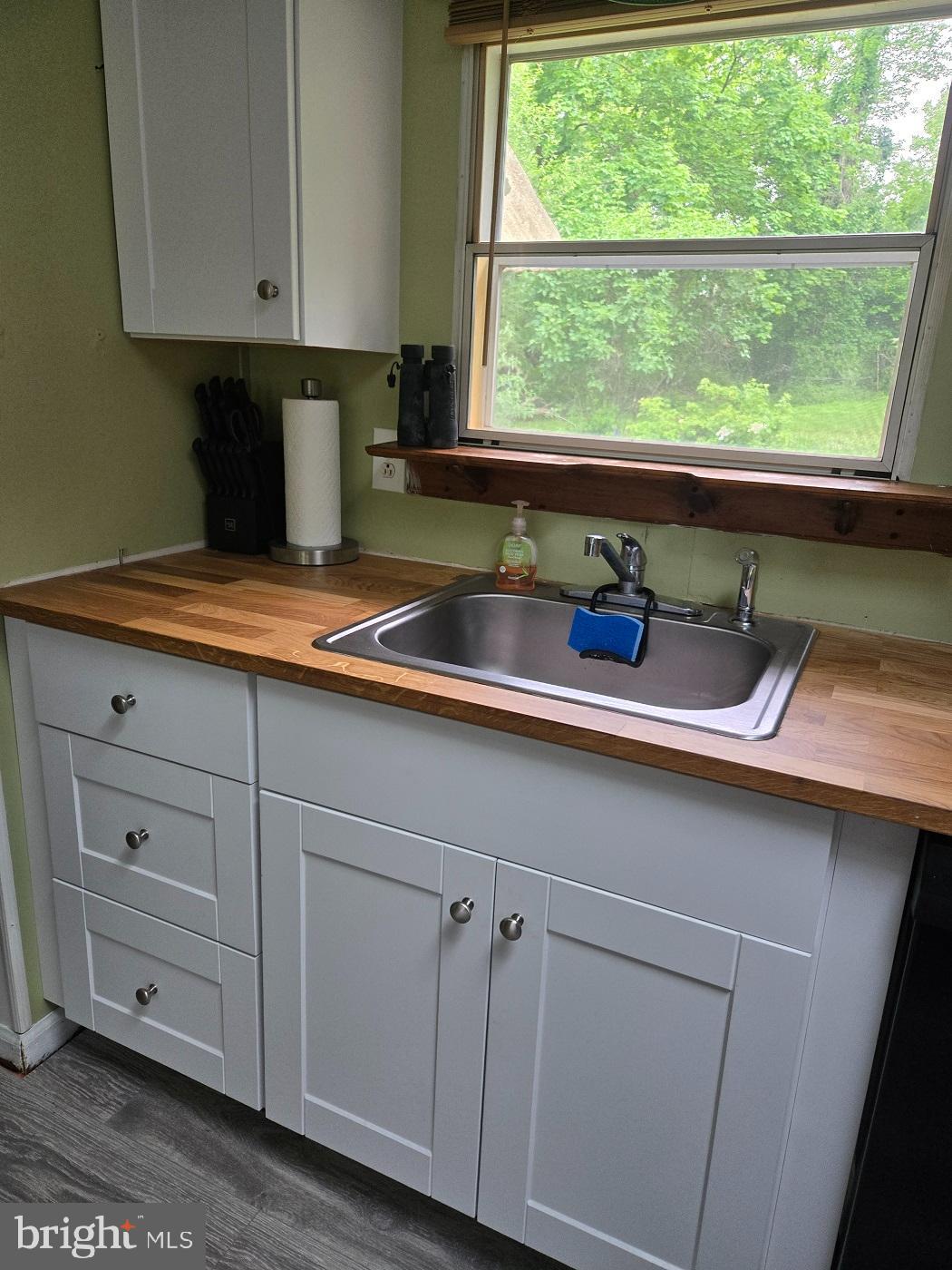 76 Powerline Road Boyertown, PA 19512 - Photo 8 of 24 Kitchen