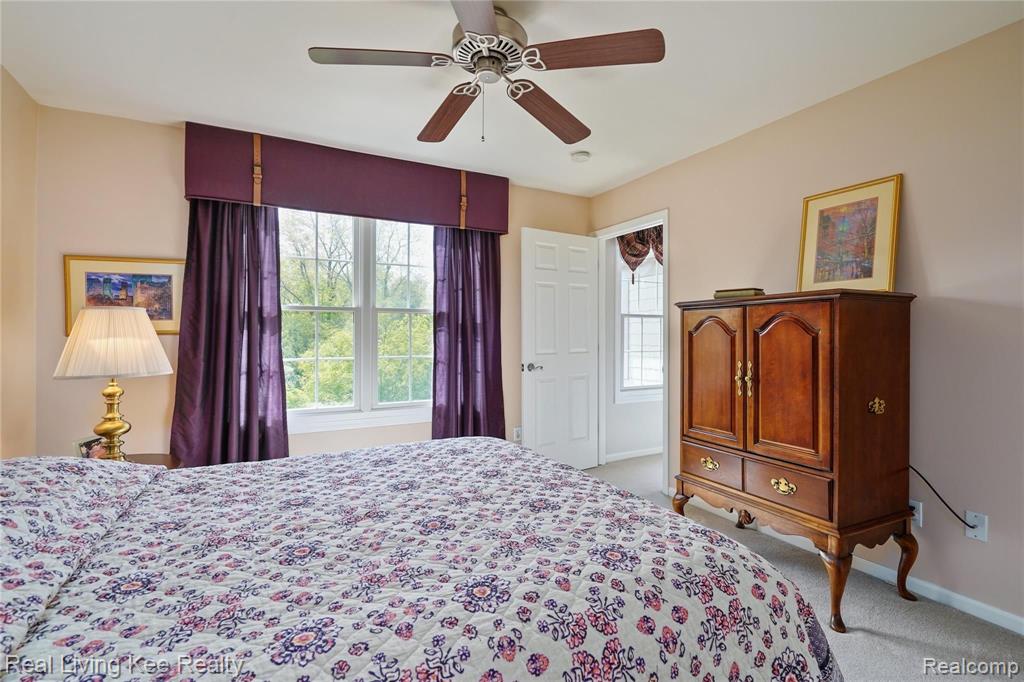 3821 Windingbrook Circle Rochester Hills, MI 48309 - Photo 23 of 33