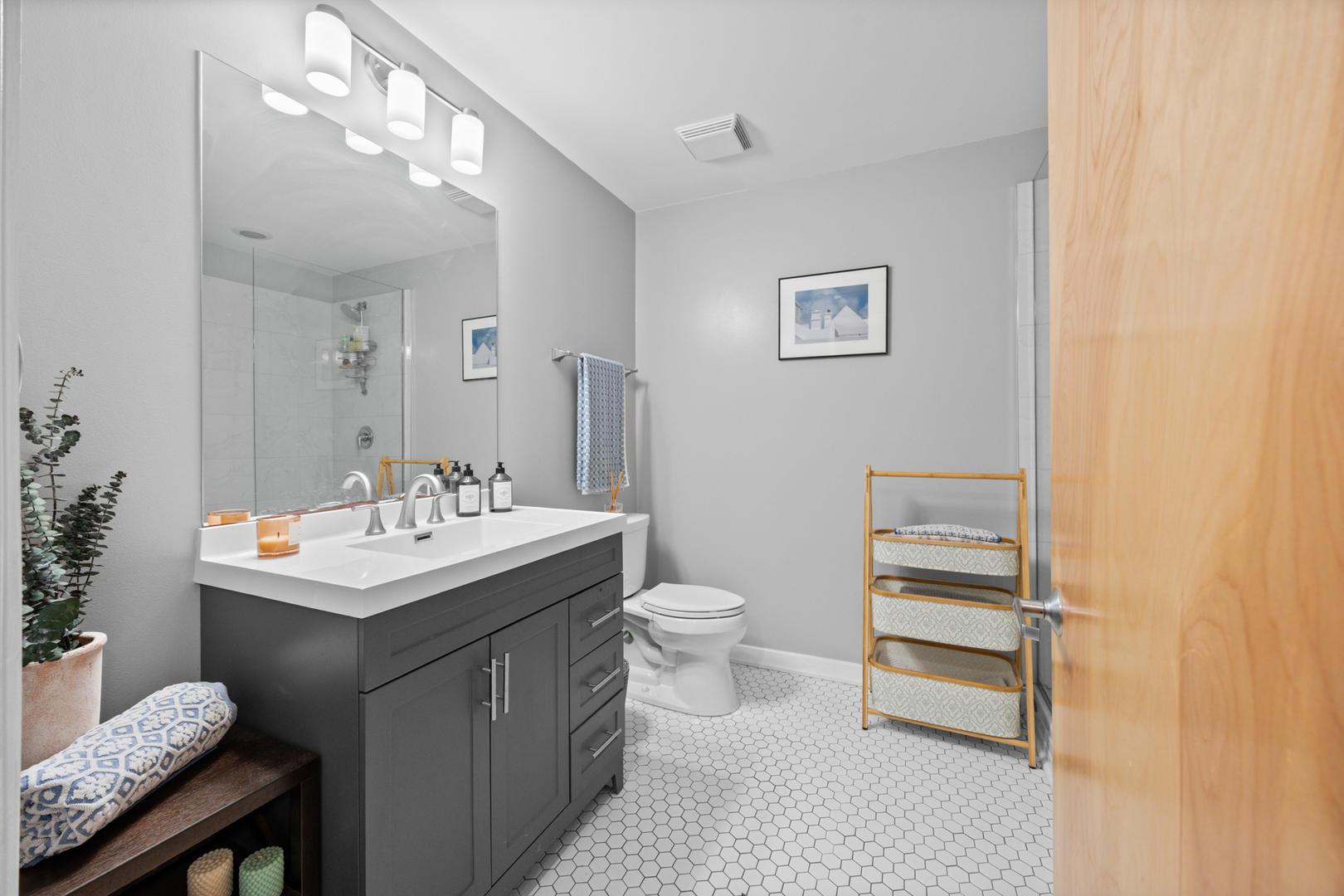 5430 North Sheridan Road, Unit 604 Chicago, IL 60640 - Photo 20 of 29 Gallery Image 20