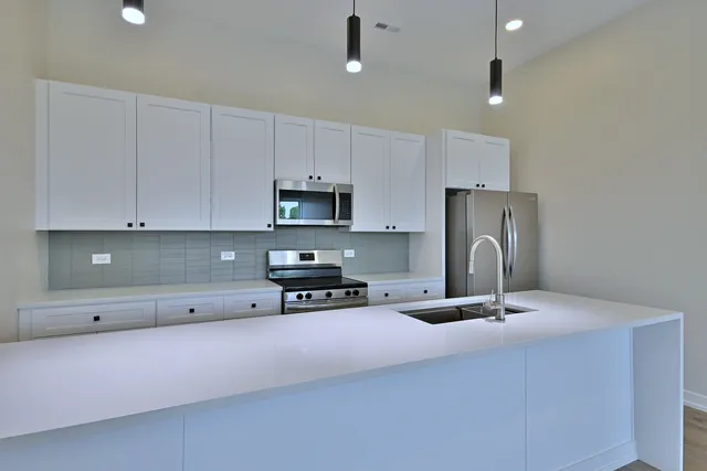 $2,800 | 7518 Madison Street, Unit C, Forest Park, IL 60130