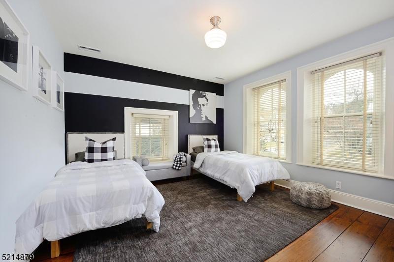 185 Valley Road Montclair, NJ 07042 - Photo 20 of 23 Gallery Image 20