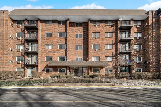 $1,450 | 4731 St Joseph Creek Road, Unit 1C, Lisle, IL 60532