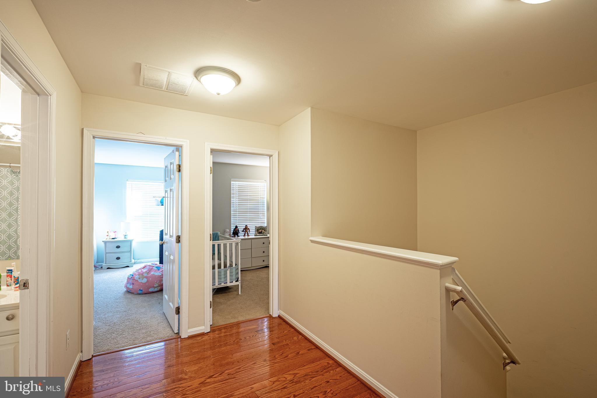 12081 Edgemere Circle Reston, VA 20190 - Photo 15 of 35