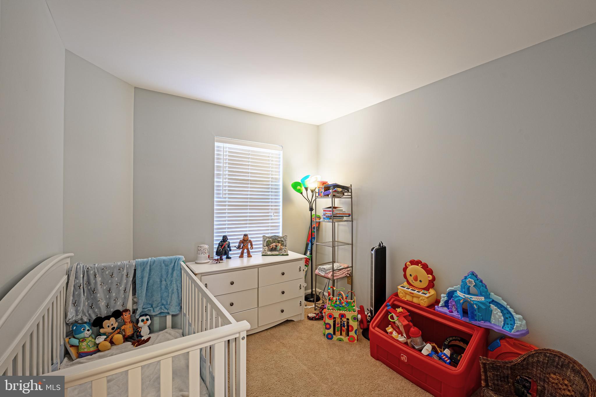 12081 Edgemere Circle Reston, VA 20190 - Photo 25 of 35