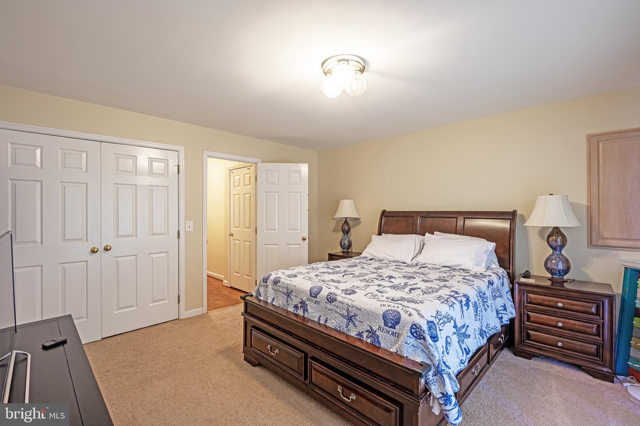 12081 Edgemere Circle Reston, VA 20190 - Photo 29 of 35