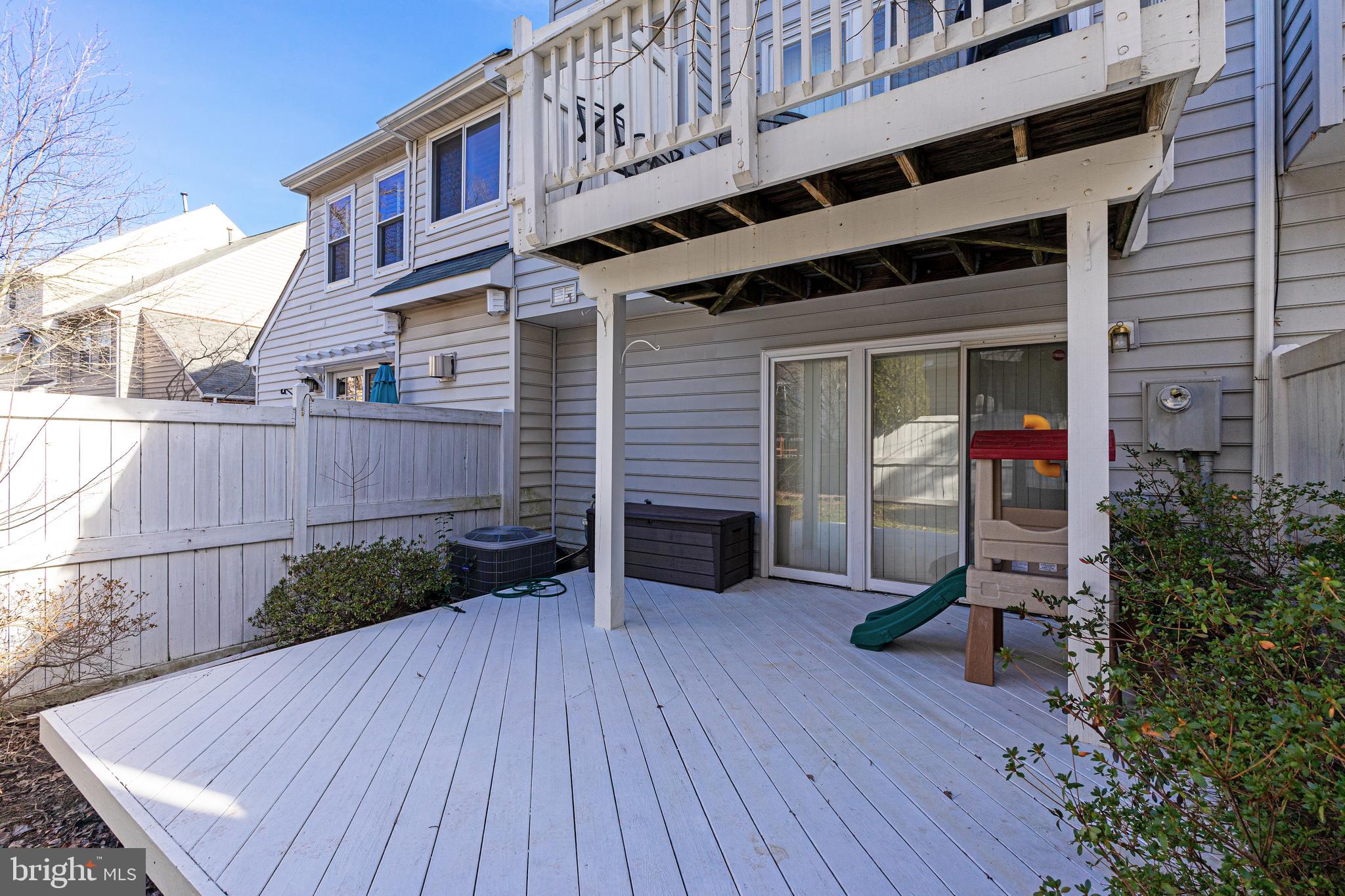12081 Edgemere Circle Reston, VA 20190 - Photo 34 of 35