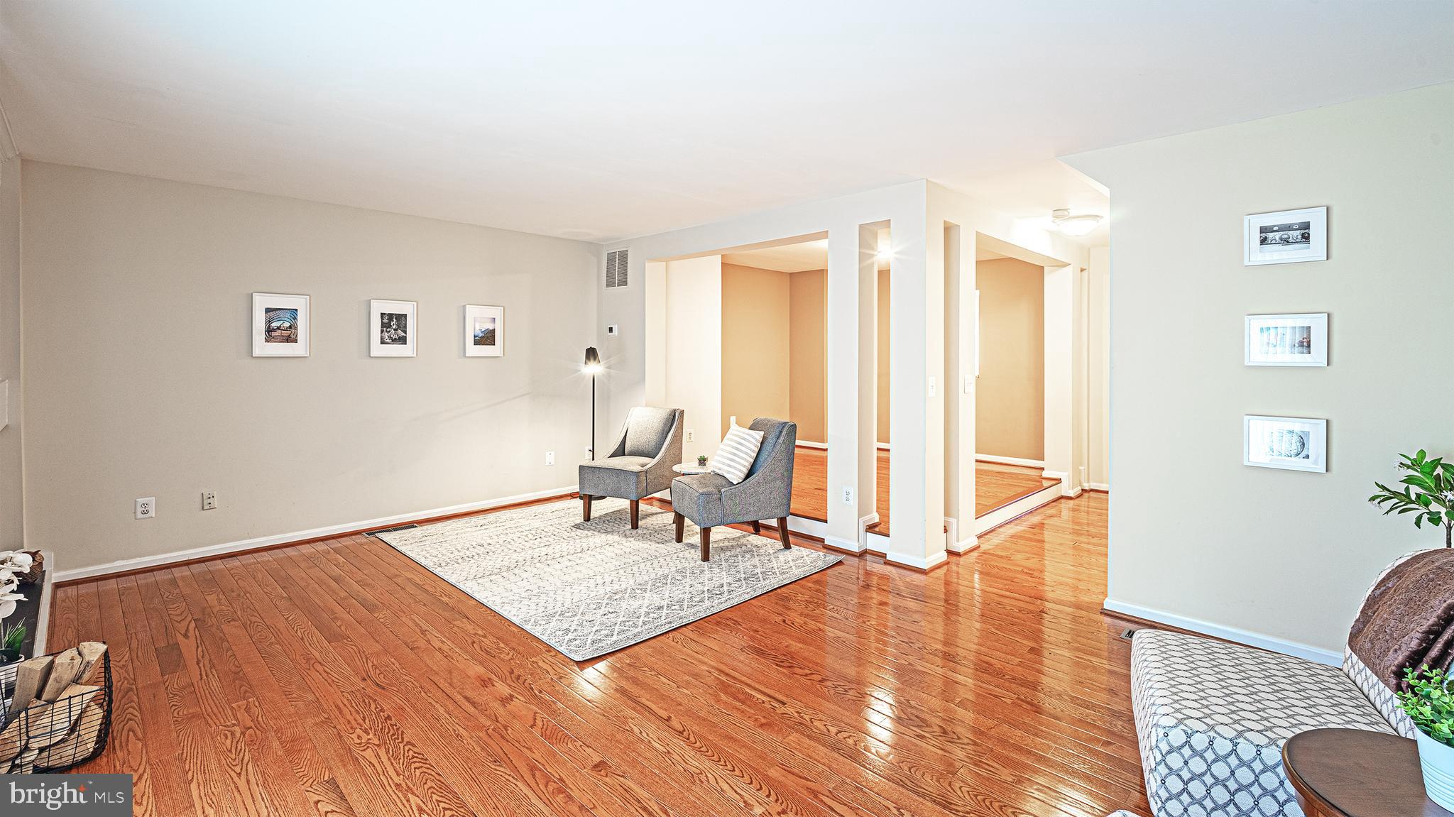 12081 Edgemere Circle Reston, VA 20190 - Photo 6 of 35