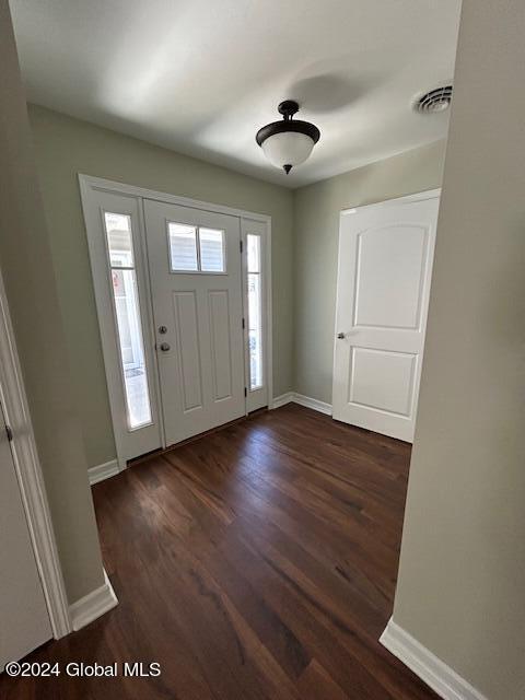 148 Paddock Circle Rotterdam, NY 12306 - Photo 2 of 6 IMG_3251