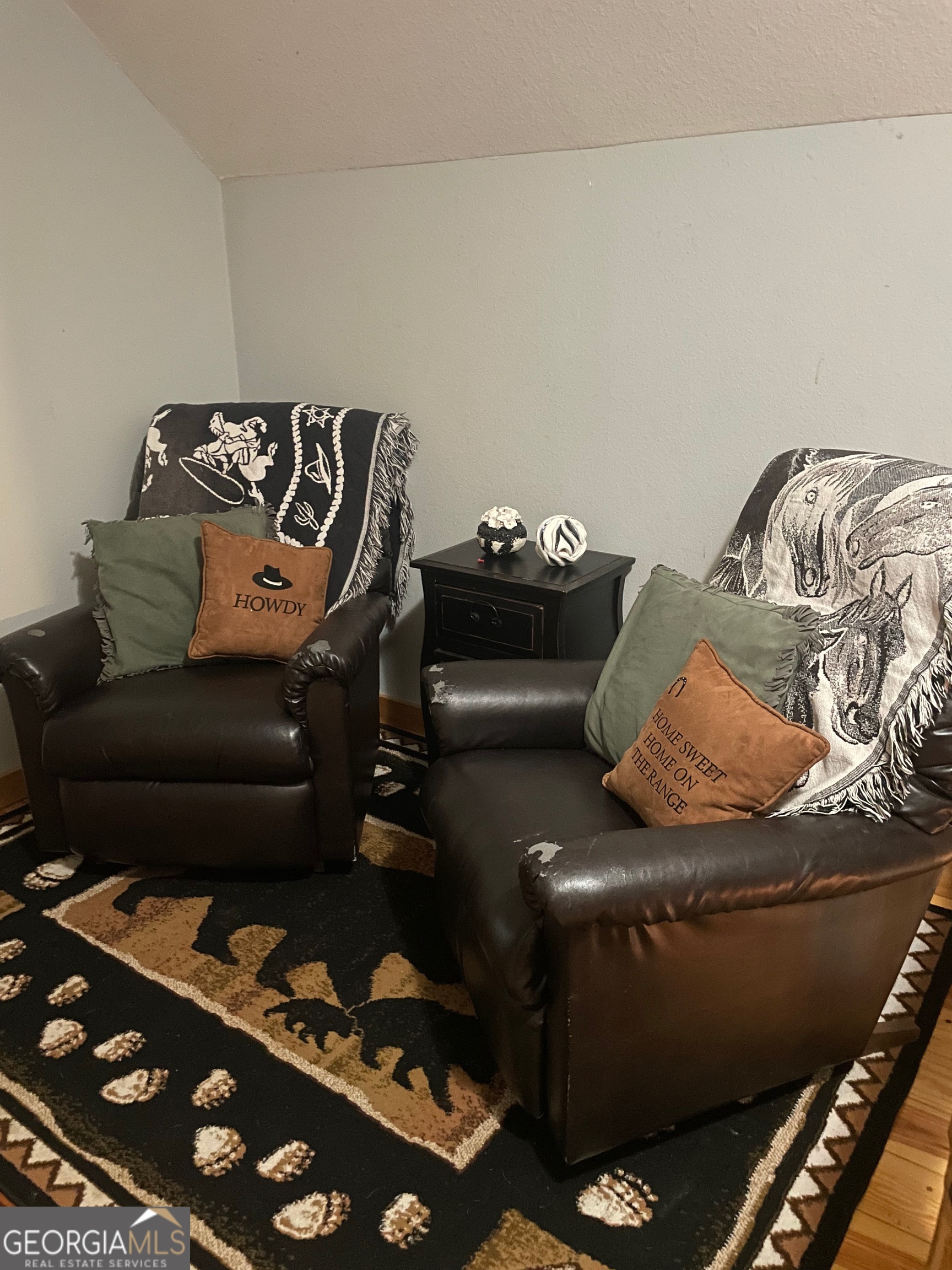 1307 Creasy Patch Road Cornelia, GA 30531 - Photo 30 of 36 a living room with furniture