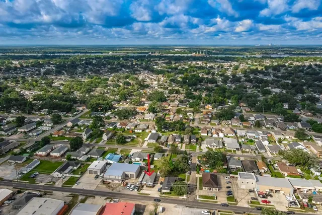 $399,000 | 672 Hickory Avenue, Harahan, LA 70123