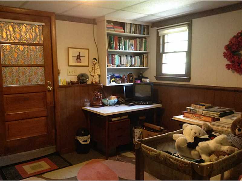56 Boiling Spring Avenue Westerly, RI 02891 - Photo 15 of 25 Bonus Room.