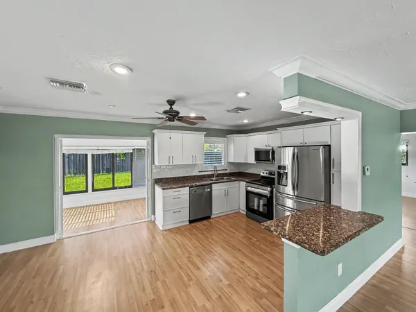 $3,750 | 150 Southeast 5th Court, Pompano Beach, FL 33060