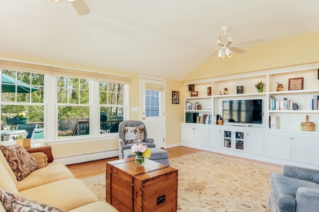 118 Wright Road Concord, MA 01742 - Photo 11 of 28 Gallery Image 11