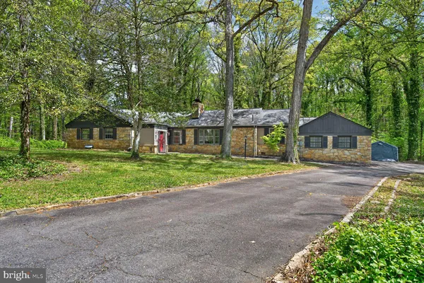 $3,200 | 5109 Blue Ridge Avenue, Annandale, VA 22003