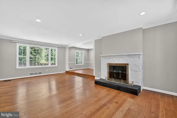 $3,200 | 5109 Blue Ridge Avenue, Annandale, VA 22003