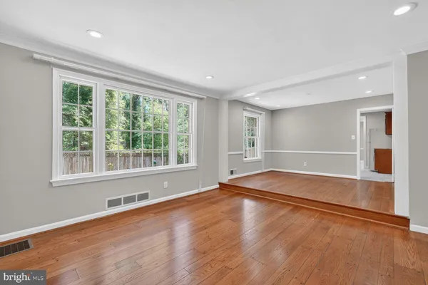 $3,200 | 5109 Blue Ridge Avenue, Annandale, VA 22003