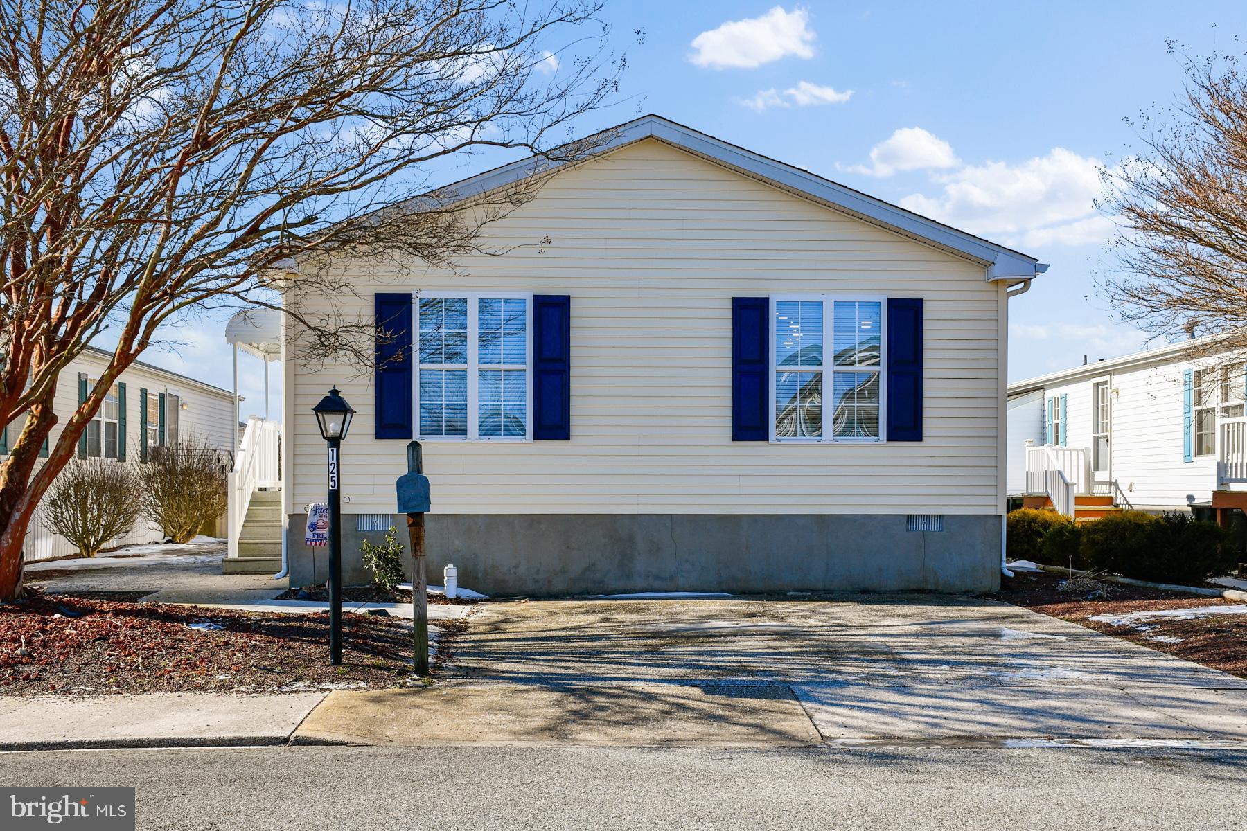125 Clam Shell Rd